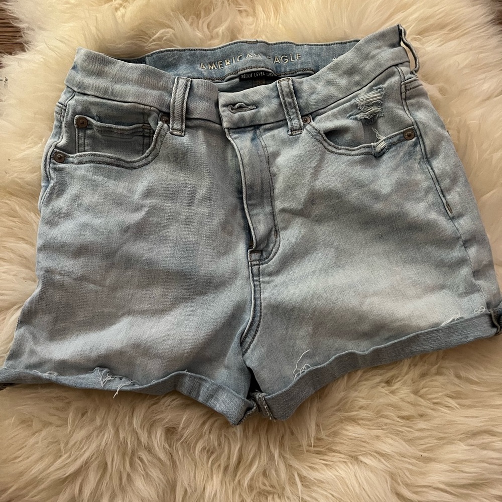 Light washed short Jean shorts